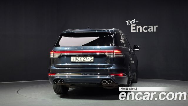 Lincoln Aviator 2-го поколения 3.0 Black Label AWD - фото 3
