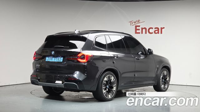 BMW iX3 M Sports - фото 0
