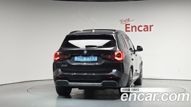 BMW iX3 M Sports - фото 2