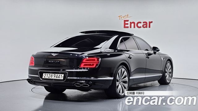 Bentley Flying Spur 3-го поколения 4.0 - фото 0