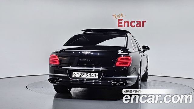 Bentley Flying Spur 3-го поколения 4.0 - фото 2