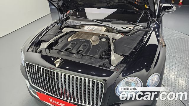 Bentley Flying Spur 3-го поколения 4.0 - фото 4
