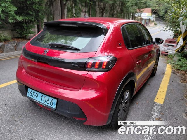 Peugeot 208 2-го поколения Allure - фото 1