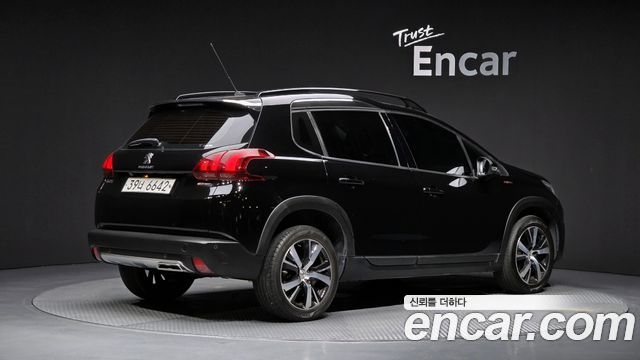 Peugeot 2008 1.5 BlueHDi GT Line - фото 1