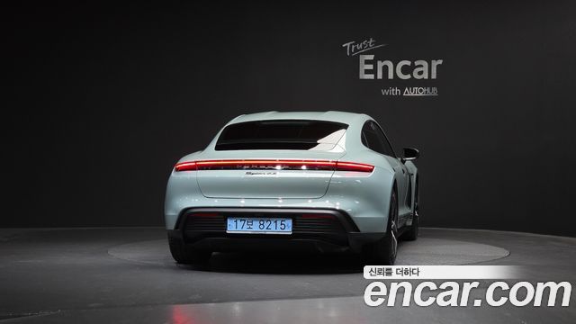 Porsche Taycan 4S - фото 2