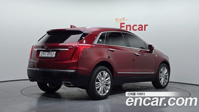 Cadillac XT5 3.6 Premium Plus AWD - фото 1