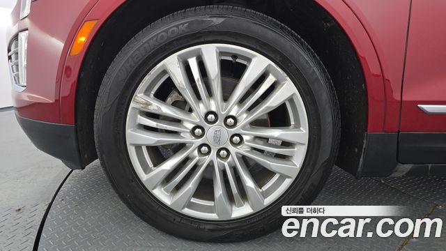 Cadillac XT5 3.6 Premium Plus AWD - фото 4
