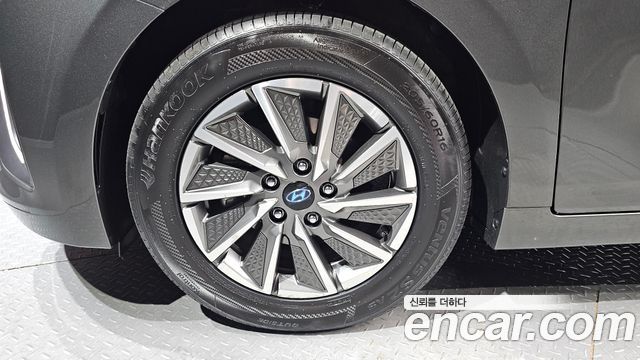 Hyundai Ioniq New Electric N - фото 4