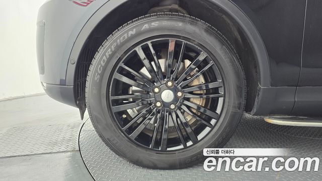 Land Rover Discovery 3.0 SD6 HSE Luxury - фото 3