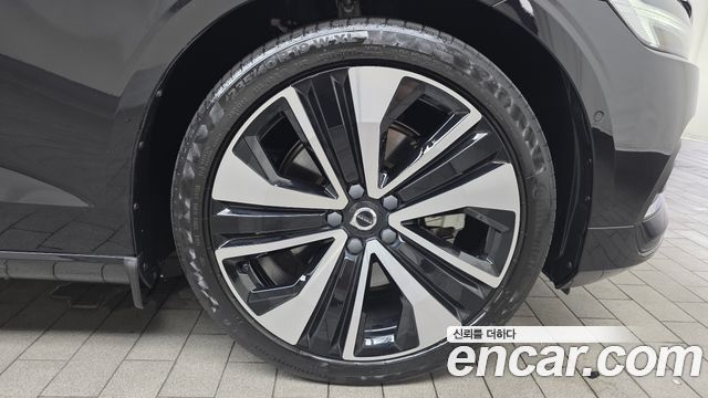 Volvo S60 3-го поколения B5 Ultimate Bright - фото 3