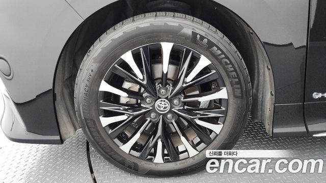 Toyota Alphard 4-го поколения 2.5 HEV Executive AWD - фото 4