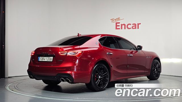 Maserati Ghibli 3.0 GranSport 3rd - фото 1