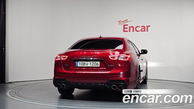 Maserati Ghibli 3.0 GranSport 3rd - фото 3