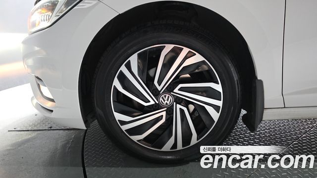 Volkswagen Jetta 7-го поколения 1.4 TSI Prestige - фото 4