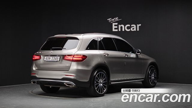 Mercedes-Benz GLC-Class X253 GLC300 4MATIC AMG Line - фото 1