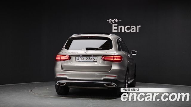 Mercedes-Benz GLC-Class X253 GLC300 4MATIC AMG Line - фото 3