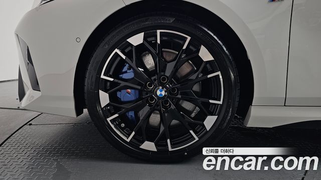 BMW 1 Series F70 M135 xDrive - фото 3