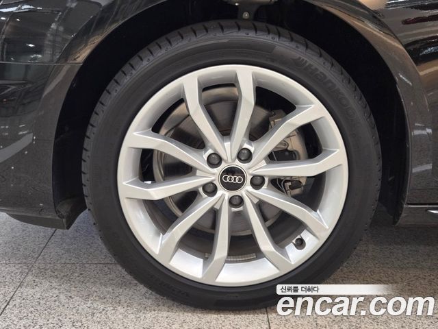 Audi A4 B9 40 TFSI - фото 4