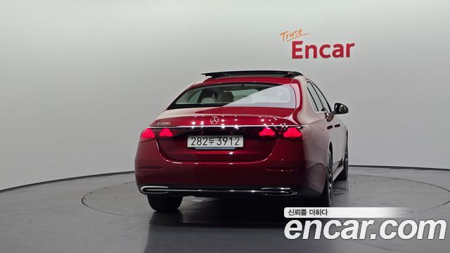 Mercedes-Benz E-Class W214 E200 Avantgarde - фото 3