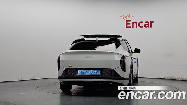 Kia EV4 Long Range 2WD Earth - фото 3