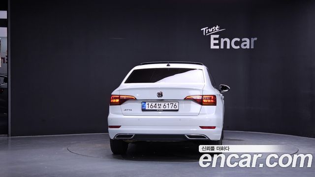 Volkswagen Jetta 7-го поколения 1.4 TSI Prestige - фото 3