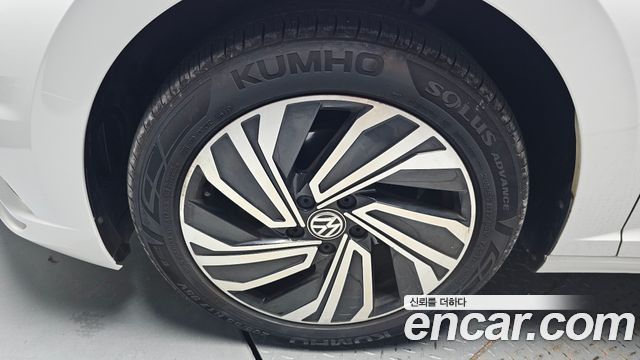 Volkswagen Jetta 7-го поколения 1.4 TSI Prestige - фото 4
