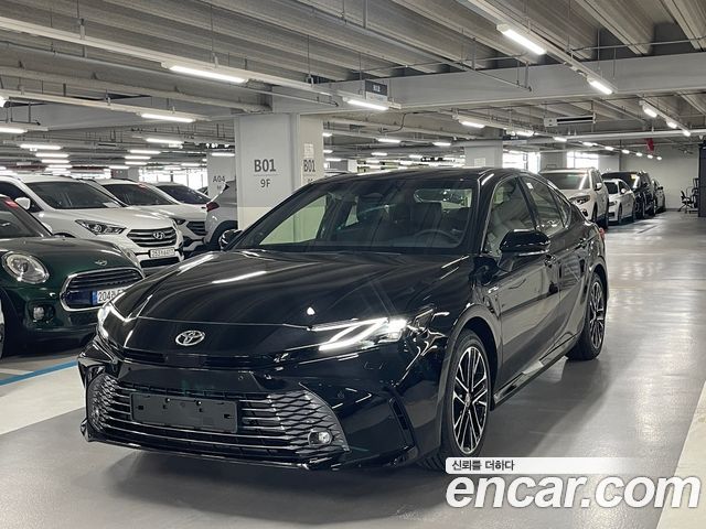 Toyota Camry XV80 2.5 XLE Premium Hybrid - фото 2