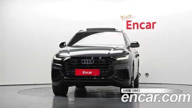 Audi Q8 55 TFSI Quattro Premium - фото 2
