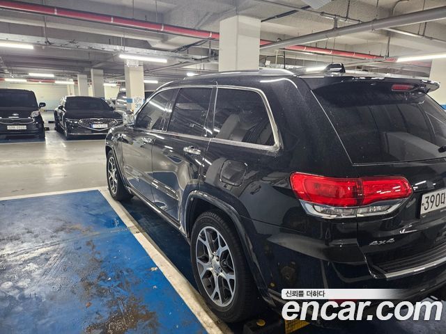 Jeep Cherokee 3.6 Overland WK2 - фото 1