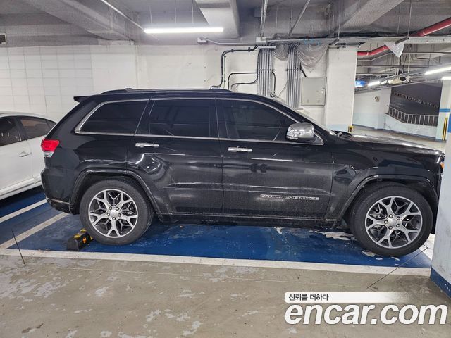 Jeep Cherokee 3.6 Overland WK2 - фото 2