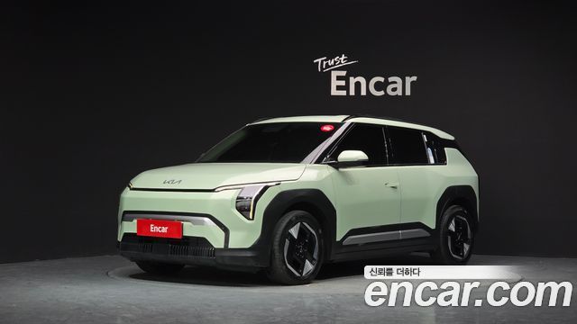 Kia EV3 Long Range 2WD AIr - фото 0