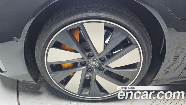 Audi e-Tron GT GT quattro Premium - фото 4