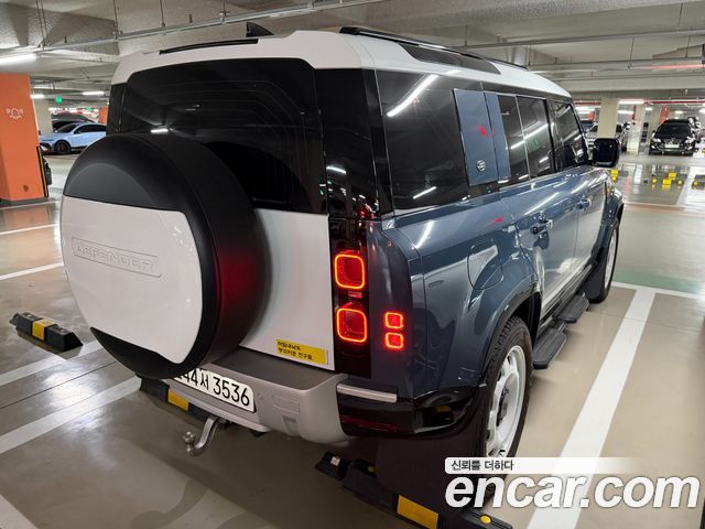 Land Rover Defender L663 110 D250 SE - фото 1