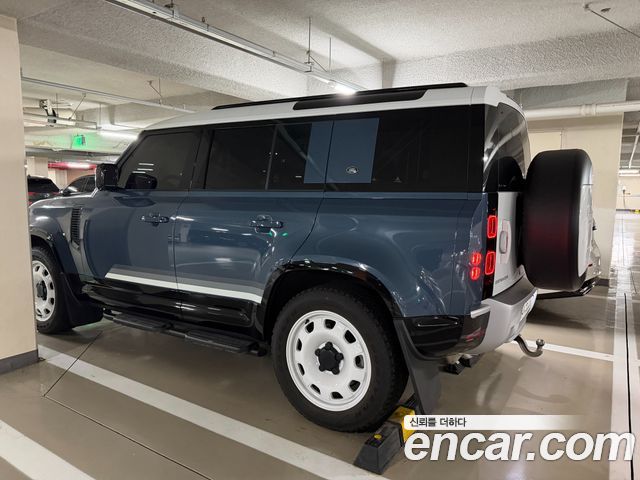 Land Rover Defender L663 110 D250 SE - фото 4