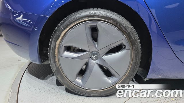 Tesla Model 3 Standard Range Plue RWD - фото 4