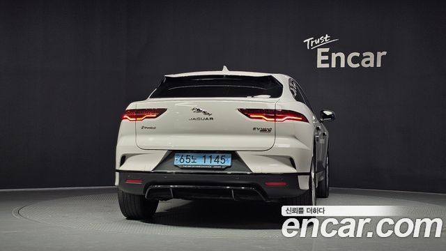 Jaguar I-PACE EV400 SE - фото 3