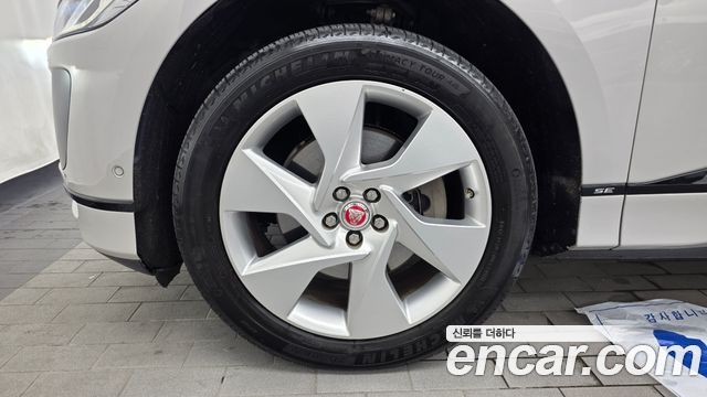Jaguar I-PACE EV400 SE - фото 4