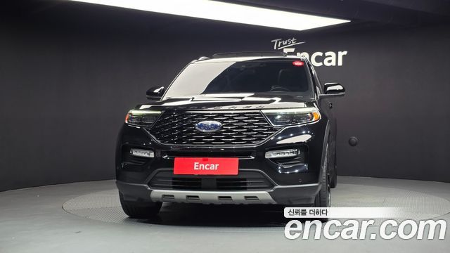 Ford Explorer 6-го поколения 3.0 Platinum 4WD - фото 2