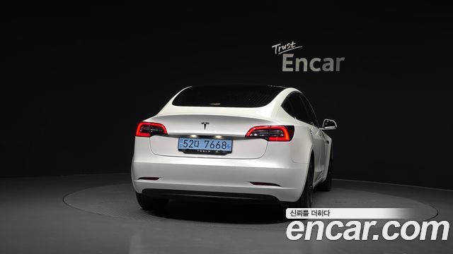 Tesla Model 3 Standard Range Plue RWD - фото 3