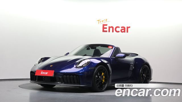 Porsche 911 Carrera 4 GTS Cabriolet - фото 0