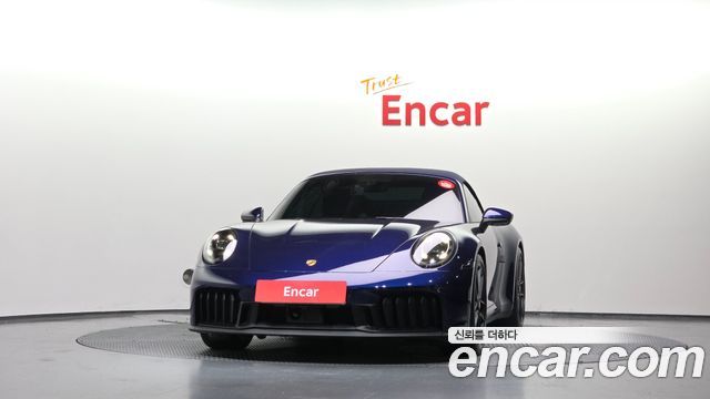 Porsche 911 Carrera 4 GTS Cabriolet - фото 2