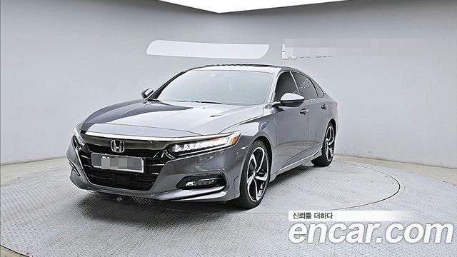 Honda Accord 10-го поколения 2.0 Turbo Sport - фото 0