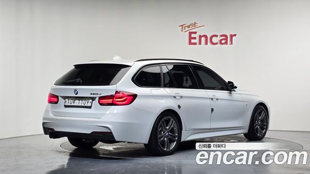 BMW 3 Series F30 320d Touring M Sport Shadow - фото 1