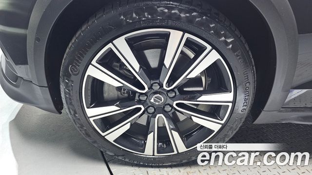 Volvo V60 Cross Country 2-го поколения B5 Ultra AWD - фото 3