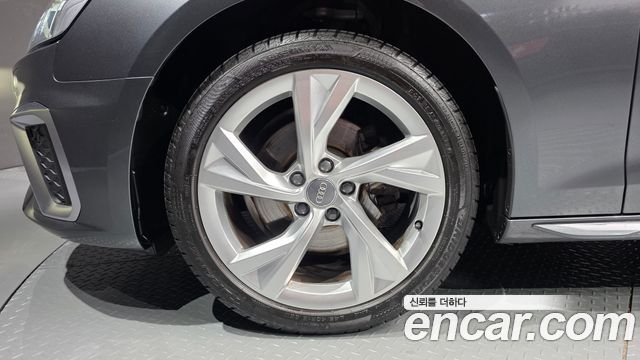 Audi A4 B9 40 TFSI Premium - фото 4