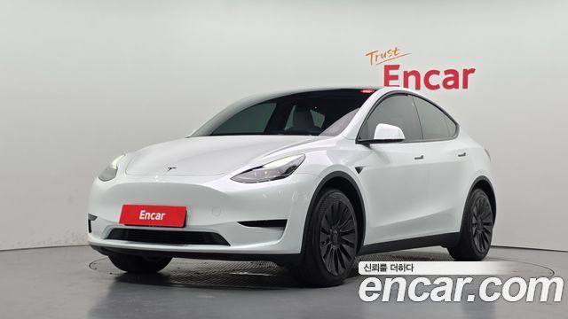 Tesla Model Y RWD - фото 0