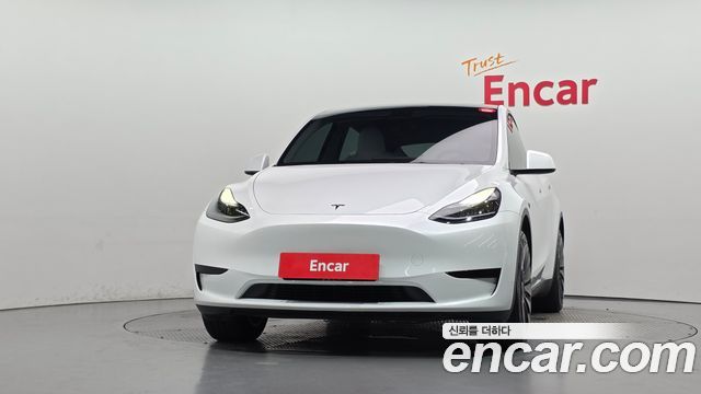 Tesla Model Y RWD - фото 2