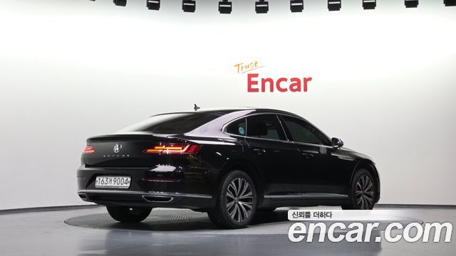 Volkswagen Arteon 2.0 TDI Premium - фото 1