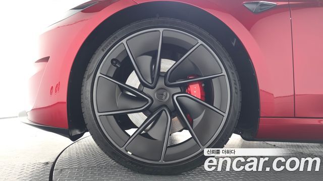 Tesla Model 3 Performance AWD - фото 3