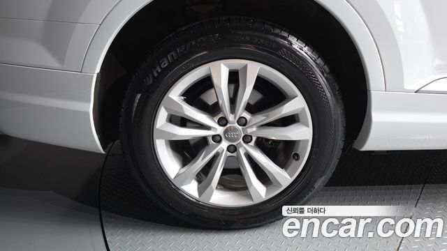 Audi Q7 45 TFSI Quattro - фото 4